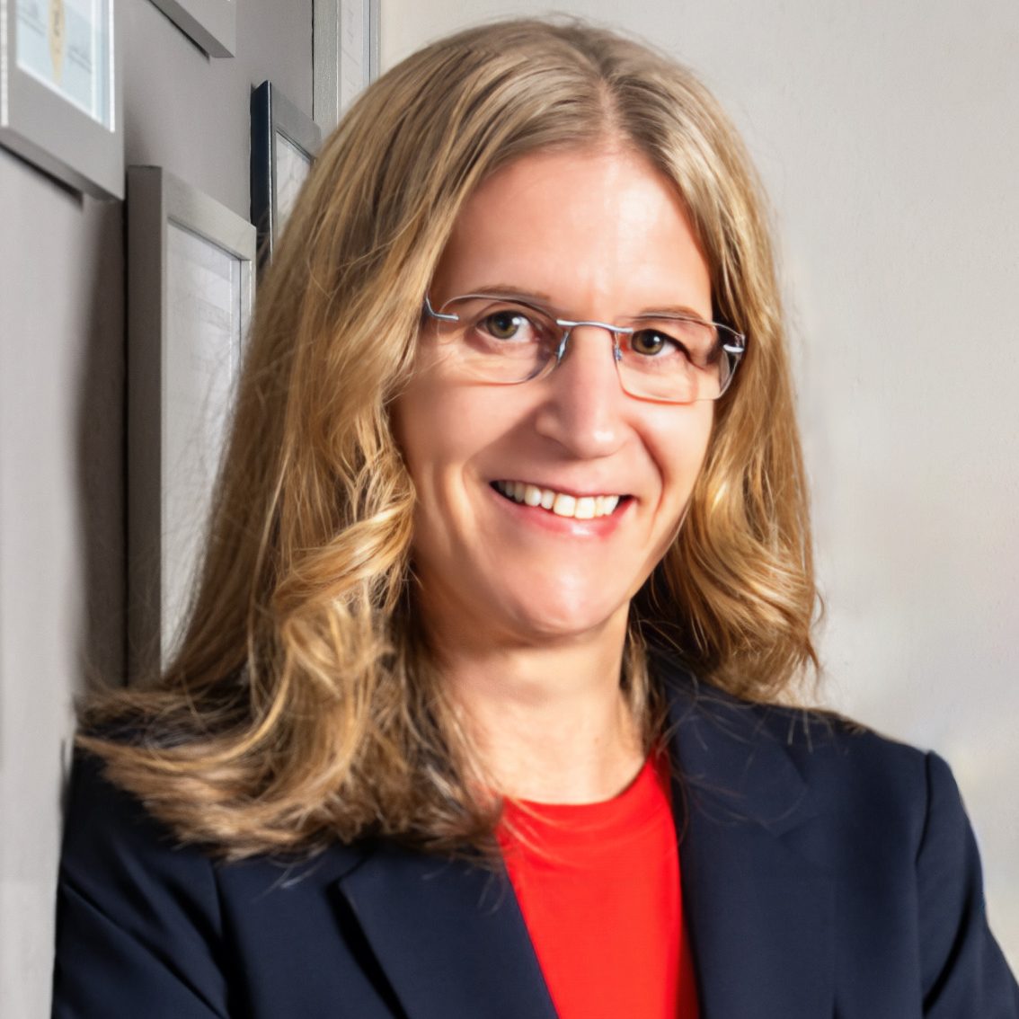 Sandra Fuchs Sandra Fuchs